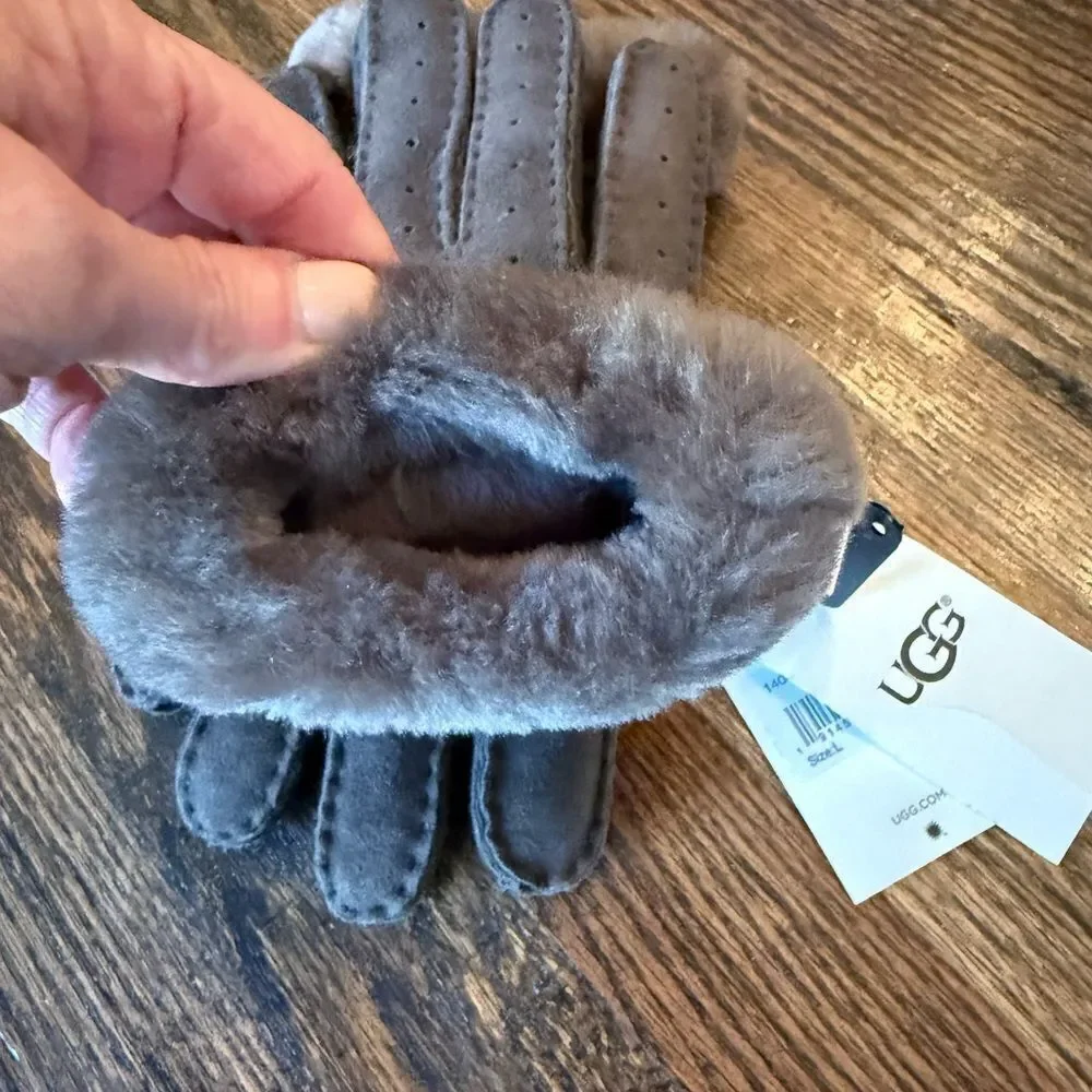 NWT Ugg Women's Perforated Gloves